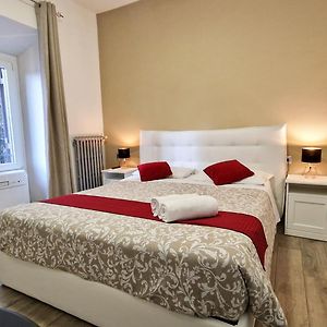 Camera con letto queen size